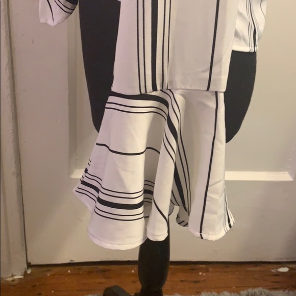 Super Cute Cropped Top Blouse - Picture 6 of 7